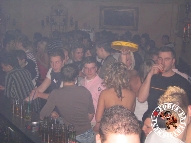 Bild 175 von 1366