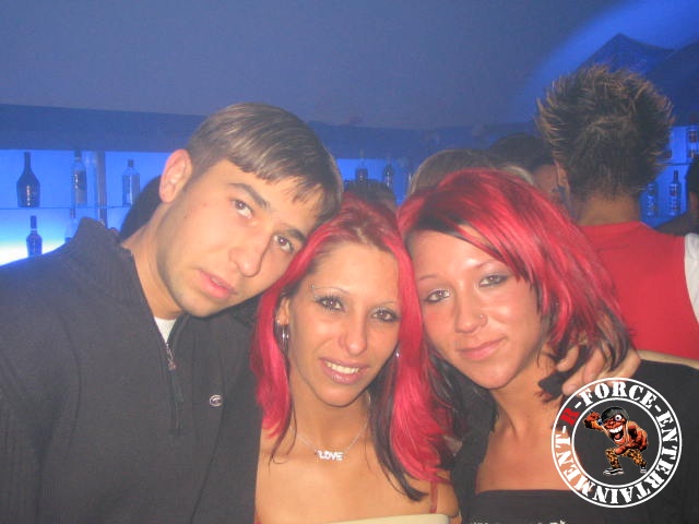 Bild 1 von 665