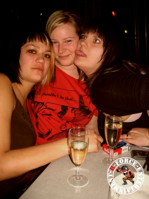 Bild 32 von 149